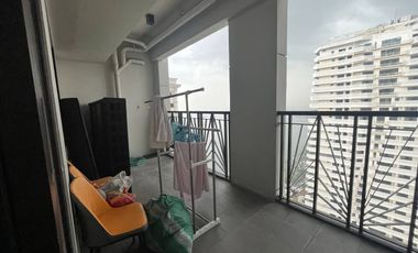 Modern 1 Bedroom Unit for Sale in Admiral Baysuites, City of Manila
