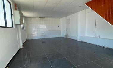 Local Central, Calle Esmeralda