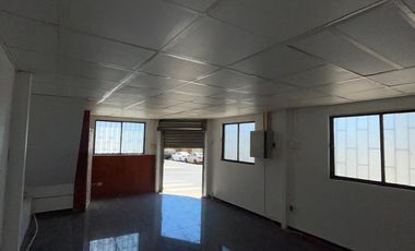 Local Central, Calle Esmeralda