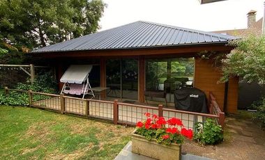 Se vende Linda casa Lomas del Carmen, 6 dormitorio, 2 sala de estar Temuco, Chile