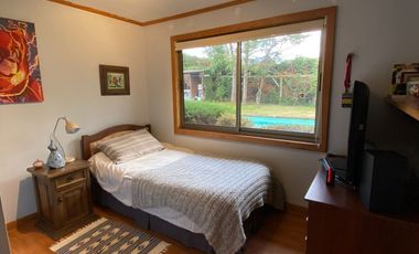 Se vende Linda casa Lomas del Carmen, 6 dormitorio, 2 sala de estar Temuco, Chile