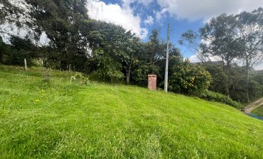 SE ARRIENDA CASA CAMPESTRE EN YERBABUENA