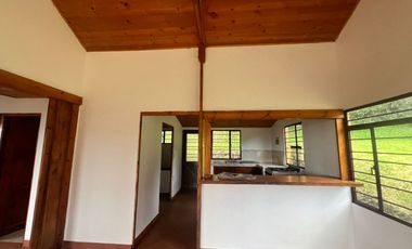 SE ARRIENDA CASA CAMPESTRE EN YERBABUENA