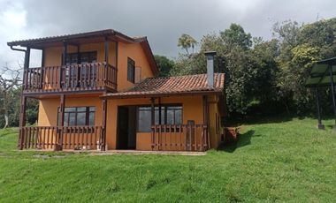 SE ARRIENDA CASA CAMPESTRE EN YERBABUENA