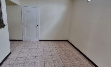 Suite Amoblada en Alquiler en Kennedy Sector San Marino, 1 Habitación, 1 Baño, Norte de Guayaquil.