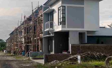 RUMAH 2 LANTAI MURAH DI VILLA KARTA GODEAN YOGYAKARTA