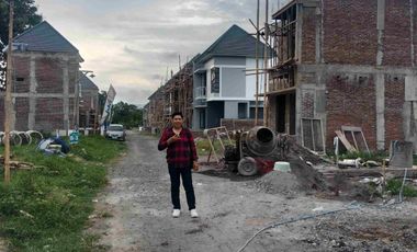 RUMAH 2 LANTAI MURAH DI VILLA KARTA GODEAN YOGYAKARTA