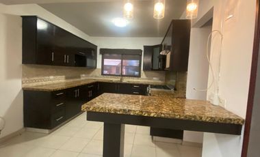 CASA EN RENTA EN CONTRY CLUB VIÑEDOS TORREON COAHUILA