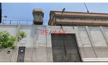 Oportunidad De Alquiler De Amplio Terreno Industrial En El Cercado De Lima