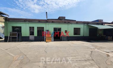 Oportunidad De Alquiler De Amplio Terreno Industrial En El Cercado De Lima