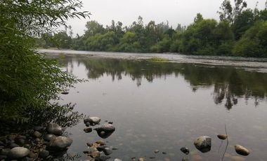 PARCELA A 17 KM DE VILLARRICA CON ORILLA RIO TOLTEN, 5.678 M2, CAMINO VILLARRICA-FREIRE, SECTOR ENTRE RIOS