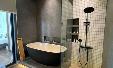 Dijual Villa modern dgn kolam renang pribadi, view sawah,gunung merapi di Jakal Km 11