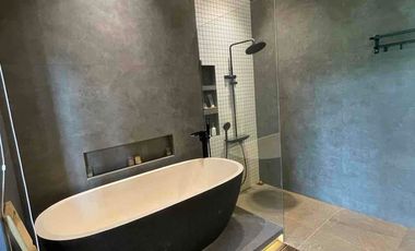 Dijual Villa modern dgn kolam renang pribadi, view sawah,gunung merapi di Jakal Km 11