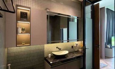 Dijual Villa modern dgn kolam renang pribadi, view sawah,gunung merapi di Jakal Km 11