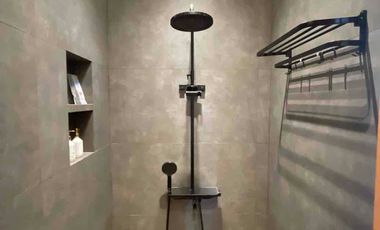 Dijual Villa modern dgn kolam renang pribadi, view sawah,gunung merapi di Jakal Km 11