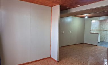 Amplia casa de 2 pisos en Hijuelas, excelente ubicación central