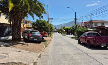 Amplia casa de 2 pisos en Hijuelas, excelente ubicación central