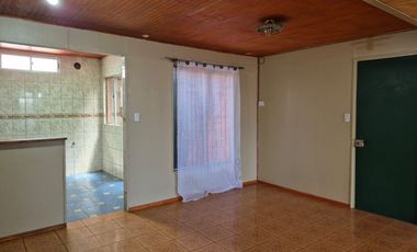 Amplia casa de 2 pisos en Hijuelas, excelente ubicación central