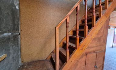 Amplia casa de 2 pisos en Hijuelas, excelente ubicación central