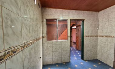 Amplia casa de 2 pisos en Hijuelas, excelente ubicación central