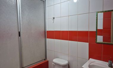 Amplia casa de 2 pisos en Hijuelas, excelente ubicación central