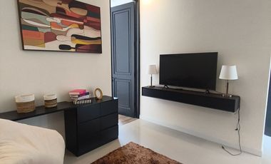 Rumah Mewah American Classic Dekat Ambarukmo Plaza, Full Furnished, SHM IMB Ready