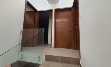 Renta de Casa en Residencial Tulipanes, al Norte de la Ciudad, Vigilancia  las 24 hrs