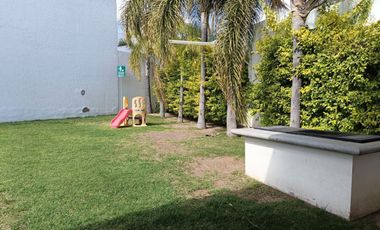 Renta de Casa en Residencial Tulipanes, al Norte de la Ciudad, Vigilancia  las 24 hrs