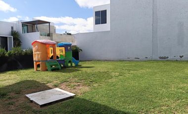 Renta de Casa en Residencial Tulipanes, al Norte de la Ciudad, Vigilancia  las 24 hrs