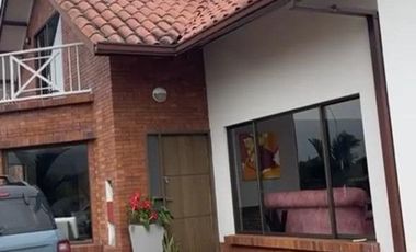 VENDO HERMOSA CASA CAMPESTRE EN SILVANIA, CUNDINAMARCA