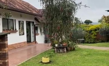 VENDO HERMOSA CASA CAMPESTRE EN SILVANIA, CUNDINAMARCA