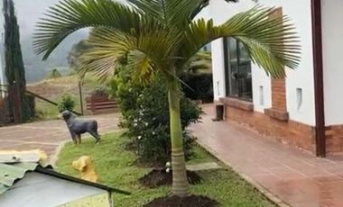 VENDO HERMOSA CASA CAMPESTRE EN SILVANIA, CUNDINAMARCA