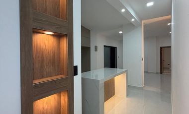 VENTA DE CASA EN URB. PORTON DEL RIO