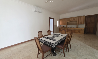 disewakan rumah asri 1 lantai cocok untuk kantor atau tempat tinggal