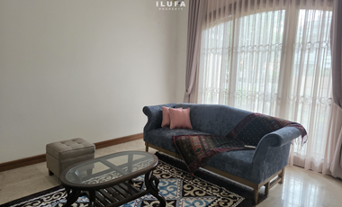 disewakan rumah asri 1 lantai cocok untuk kantor atau tempat tinggal