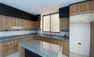 VENTA DE CASA FRENTE DE AZOGAN