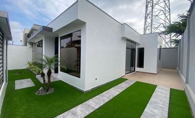 VENTA DE CASA FRENTE DE AZOGAN