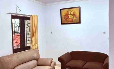 Rumah sewa Raffles hills Cibubur