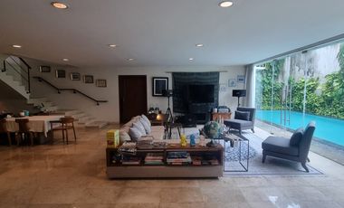 4 Bedroom Rumah di Hang Lekir - Bagus - Available Maret 2026