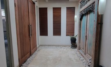 4 Bedroom Rumah di Hang Lekir - Bagus - Available Maret 2026