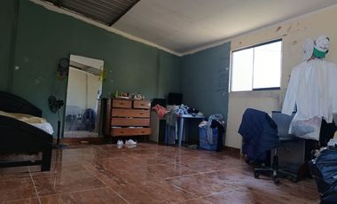Una casa sencilla pero tuya, en una zona fresca y con aire puro, para que vivas a tu manera y en paz.
