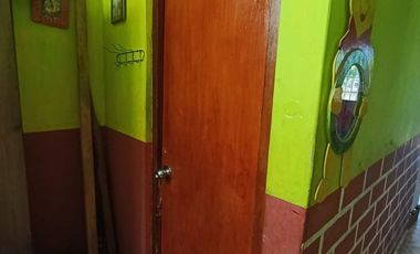 Una casa sencilla pero tuya, en una zona fresca y con aire puro, para que vivas a tu manera y en paz.