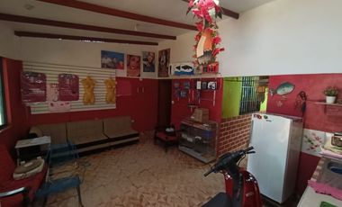 Una casa sencilla pero tuya, en una zona fresca y con aire puro, para que vivas a tu manera y en paz.