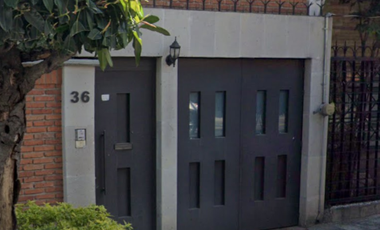 VENTA DE CASA EN Col. LETRAN DEL VALLE, BENITO JUAREZ, CDMX.