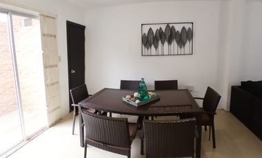 En venta casa de 3 dormitorios amoblada en Salinas.