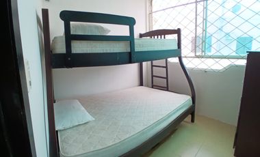 En venta casa de 3 dormitorios amoblada en Salinas.
