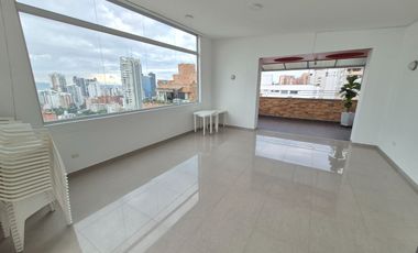 ARRIENDO APARTAMENTO  CABECERA