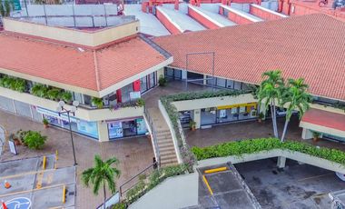 LOCAL EN PLAZA COMERCIAL LAS PALMAS EN CUERNAVACA, MORELOS