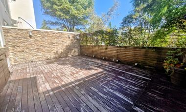 PRECIOSA CASA EN CONDOMINIO EN VENTA RODEADA DE JARDINES