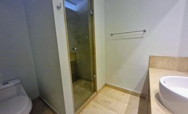 PRECIOSA CASA EN CONDOMINIO EN VENTA RODEADA DE JARDINES